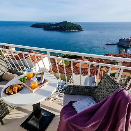 Ploce Apartments-one-bedroom With Terrace And Sea View *