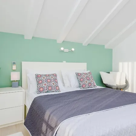 Ploce Apartments-one-bedroom With Terrace And Sea View 아파트 *